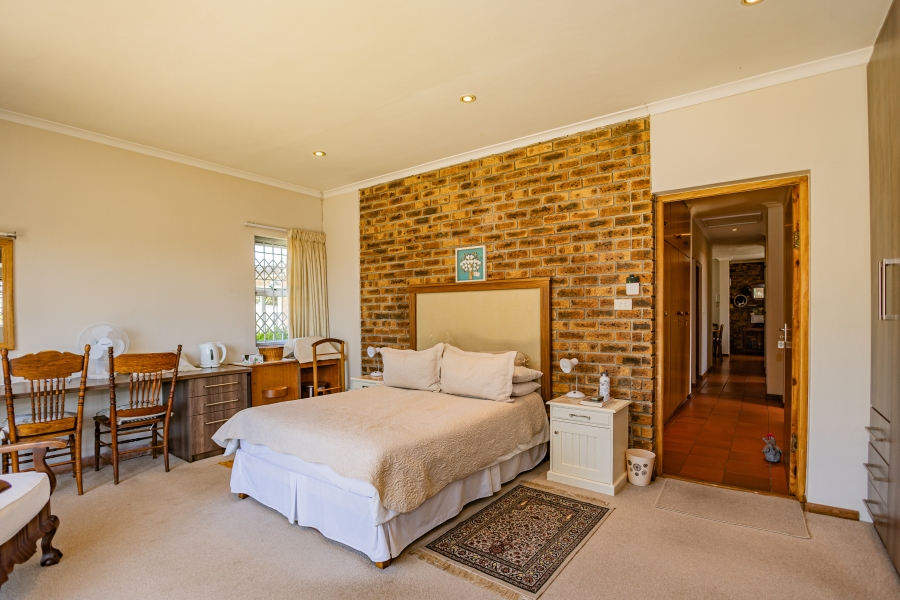 4 Bedroom Property for Sale in Amandelrug Western Cape